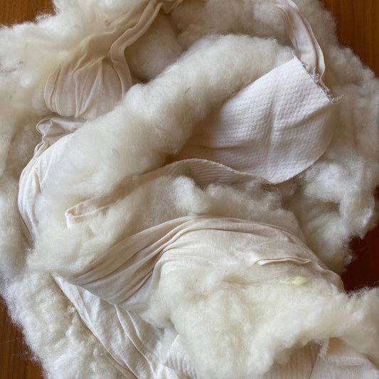 Clean wool for mattresses, duvets, comforters and pillows
